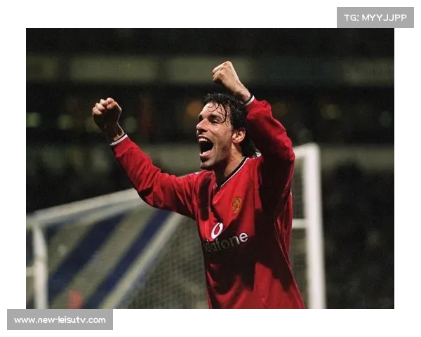 曼联传奇范尼斯特鲁伊重返赛场，成为新教练